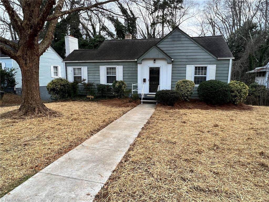 216 Carolina Circle - Photo 1