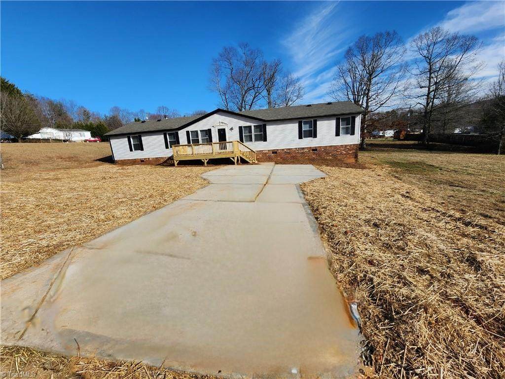 2000 Willow Creek Court - Photo 1