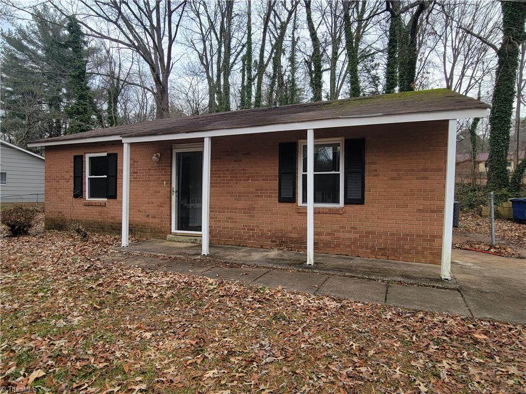 2885 Hondo Drive - Photo 1