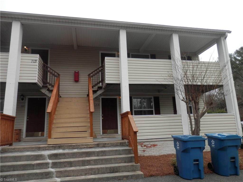 713 Lexington Road - Photo 1