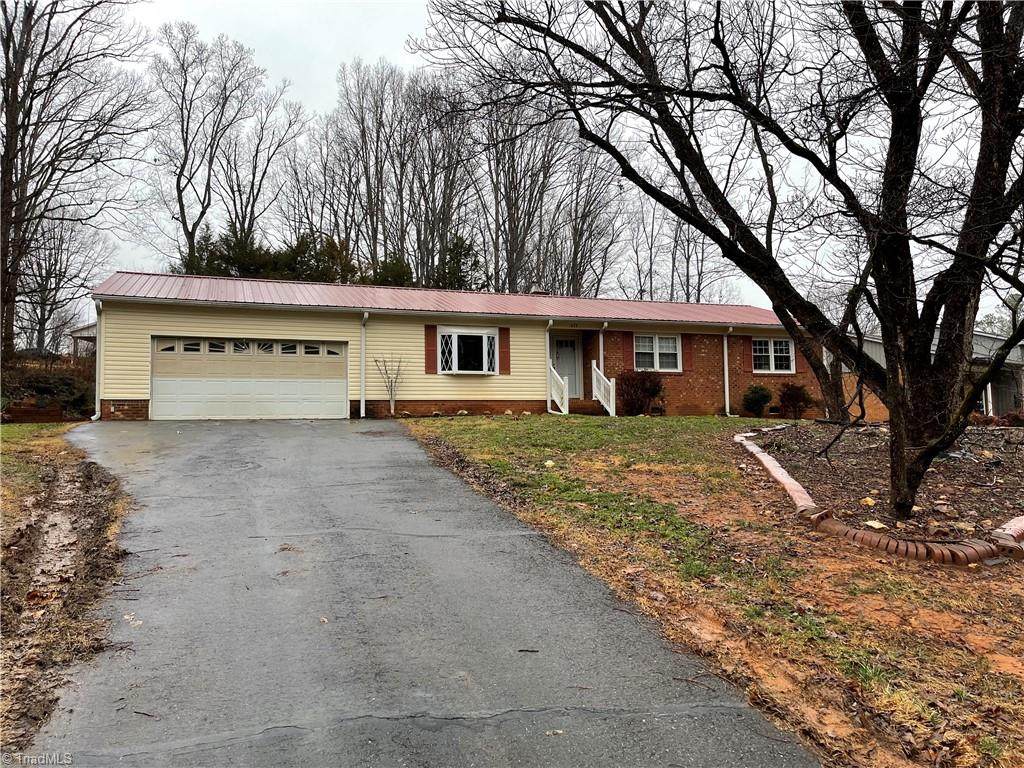 433 Winchester Drive - Photo 1