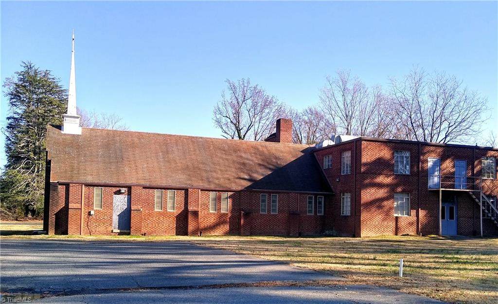 801 Sunset Avenue - Photo 1