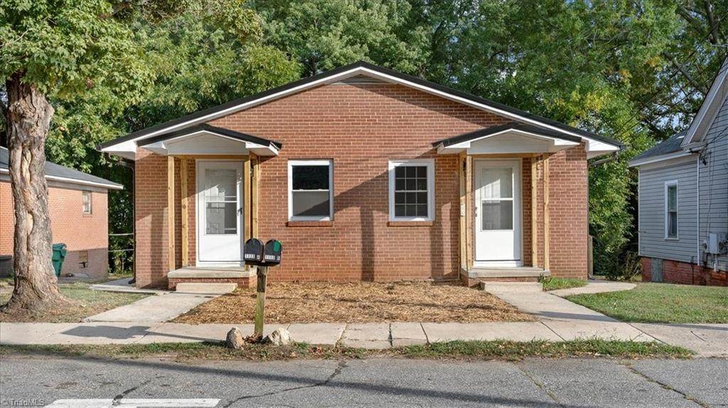 1113 Campbell Street - Photo 1