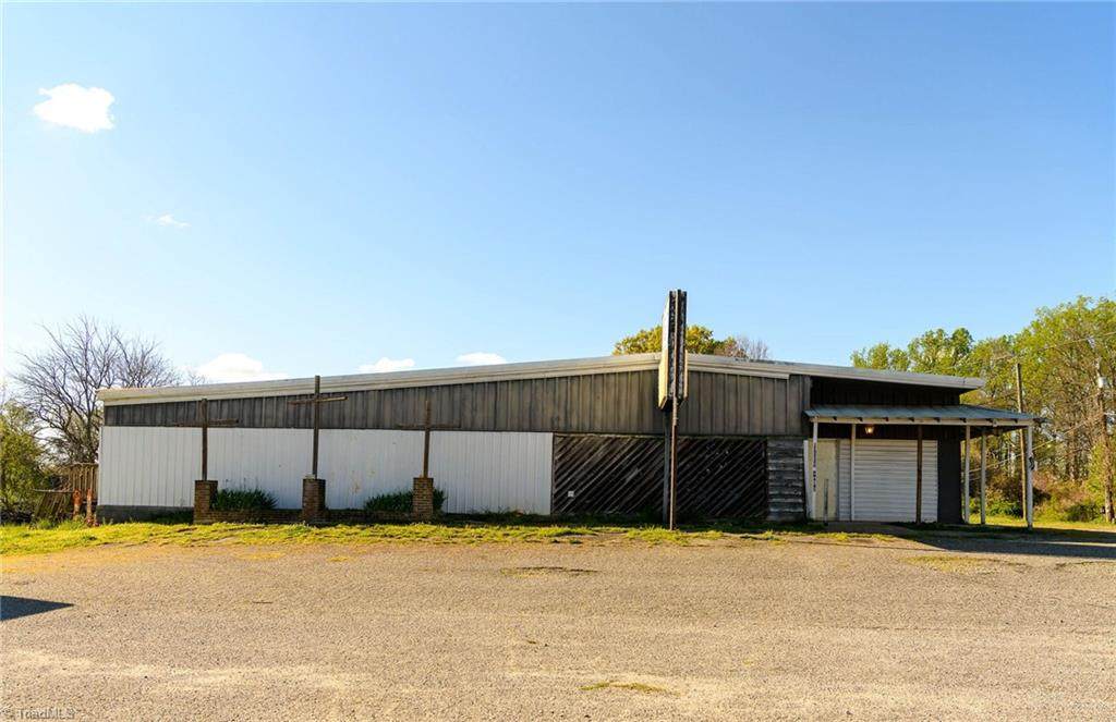 1700 Main Street - Photo 1