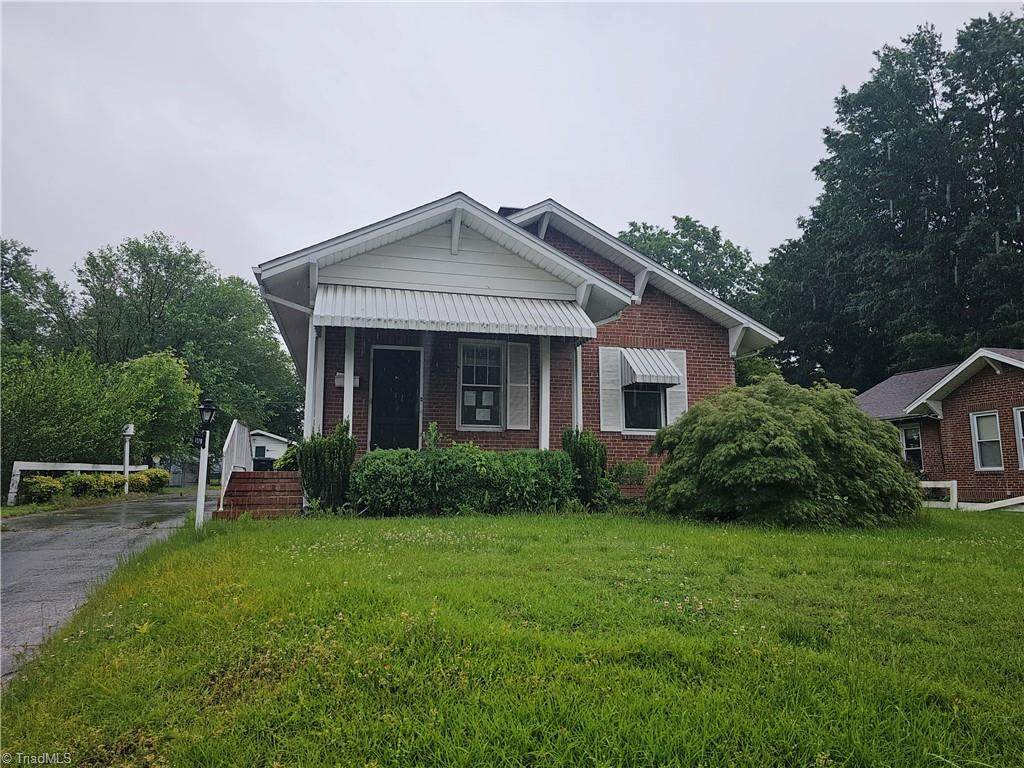 1518 Upland Drive - Photo 1