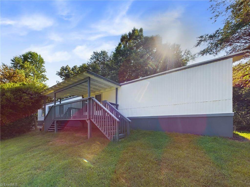 2135 Icard Ridge Road - Photo 1