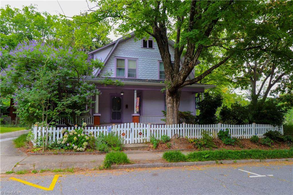 1010 Mcgee Street - Photo 1