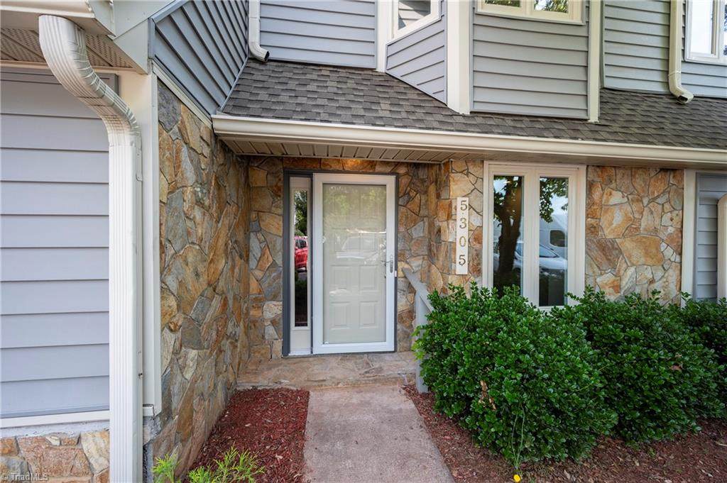 5305 Summit Heights Drive - Photo 1