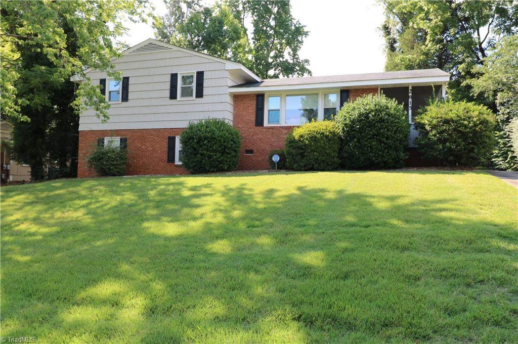2815 Ashwood Drive - Photo 1