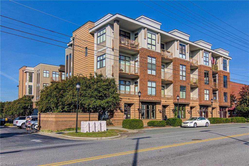 810 4Th Street - Photo 1