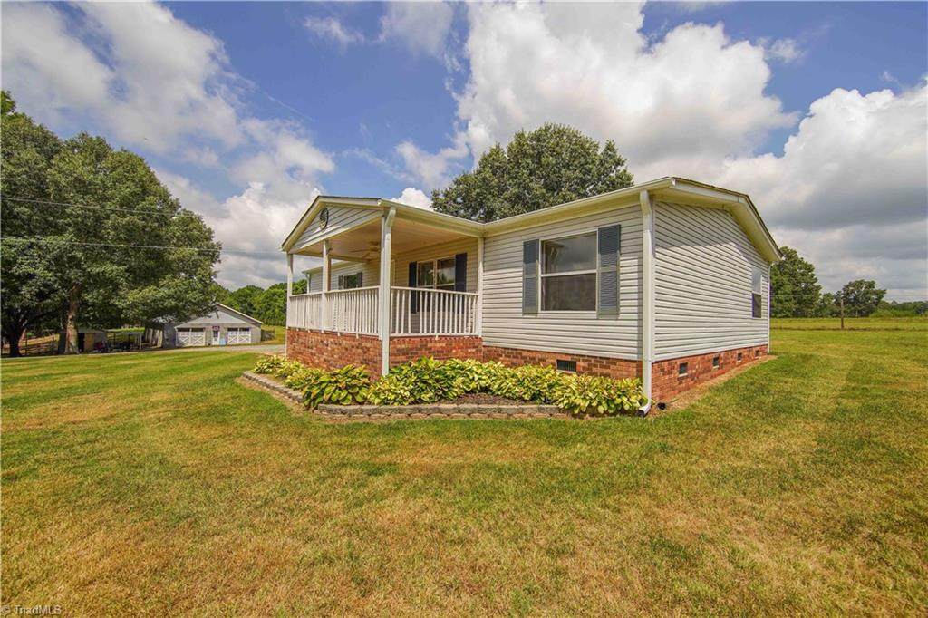 529 Wellhouse Drive - Photo 1