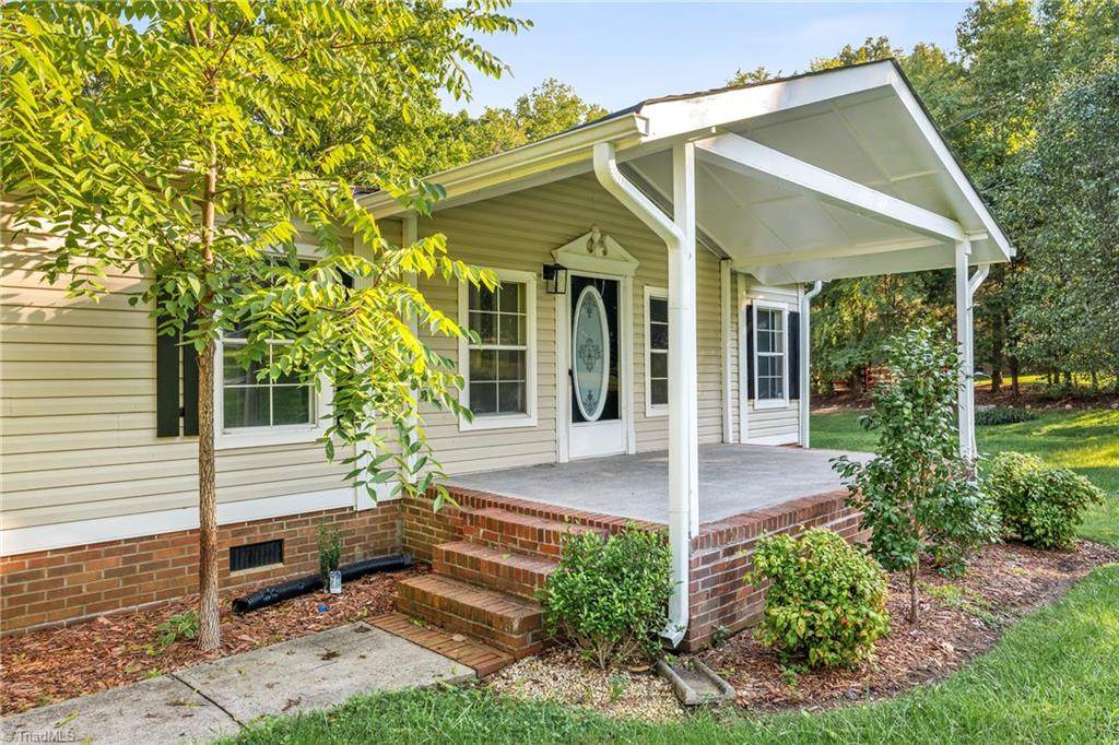 8640 Center Grove Church Road - Photo 1