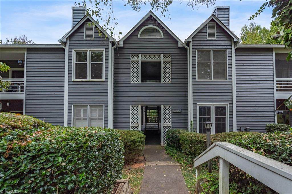 388 Meadows Circle - Photo 1