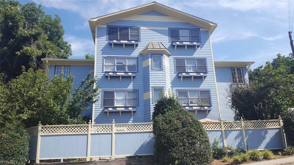 1401 First Street - Photo 1