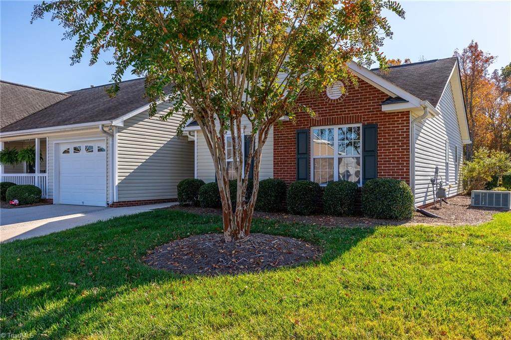 1323 Bayswater Drive - Photo 1