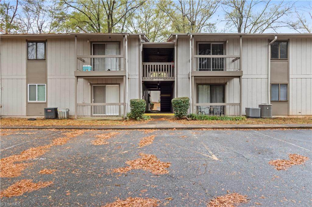 2260 Sunderland Road - Photo 1