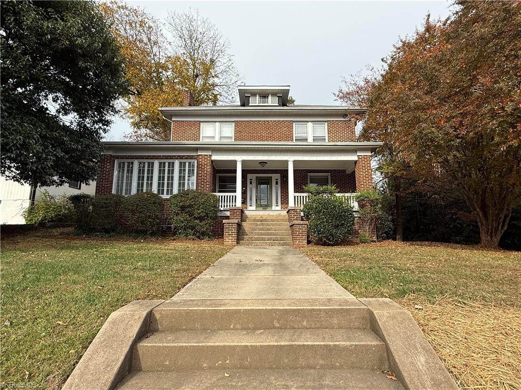 1517 First Street - Photo 1