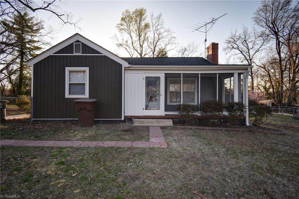 1211 Hickory Avenue - Photo 1