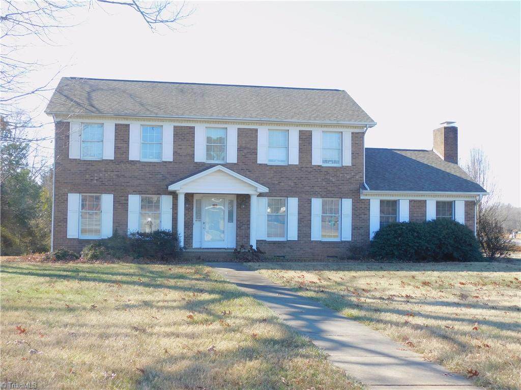 6427 Friendship Ledford Road - Photo 1