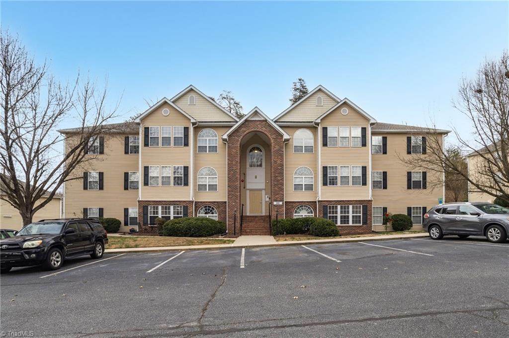 631 Ivy Glen Drive - Photo 1