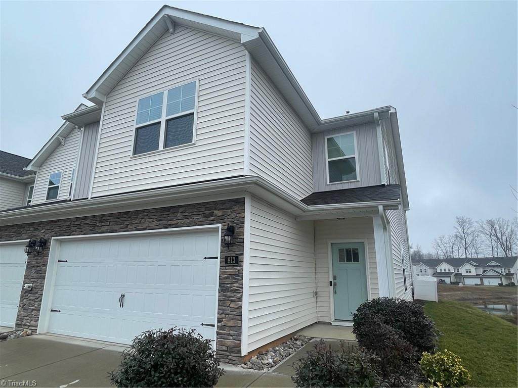 813 Riley Lane - Photo 1