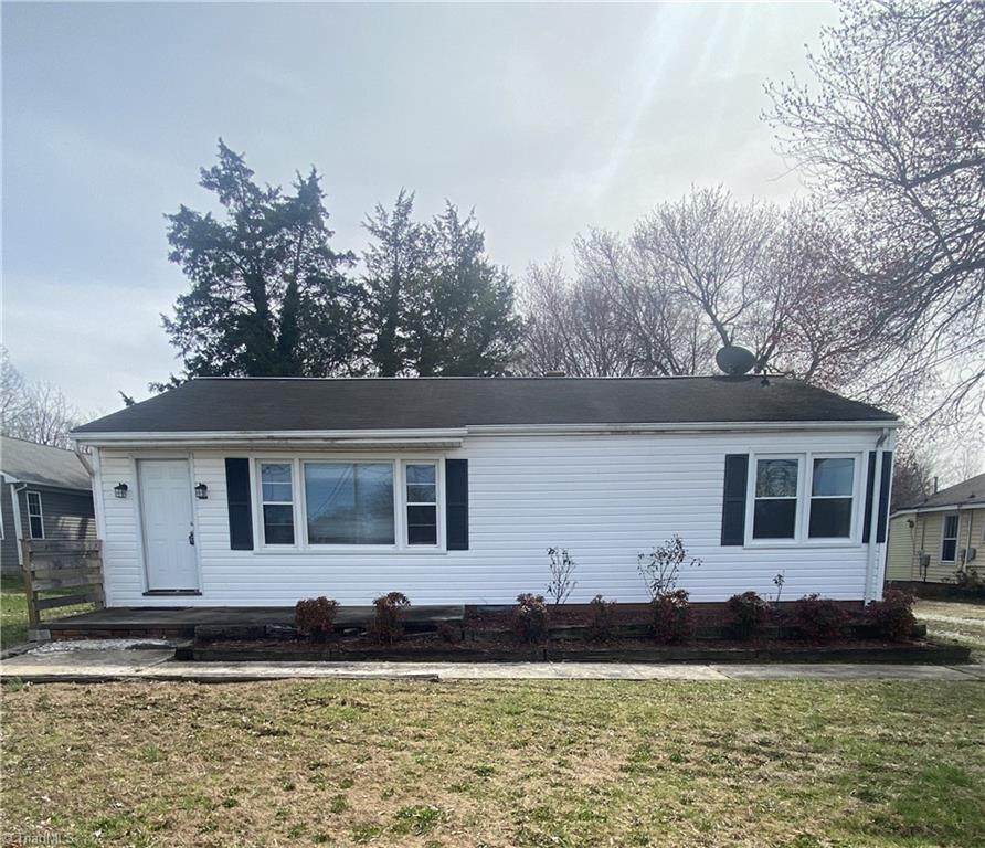 1122 Fairfield Road - Photo 1