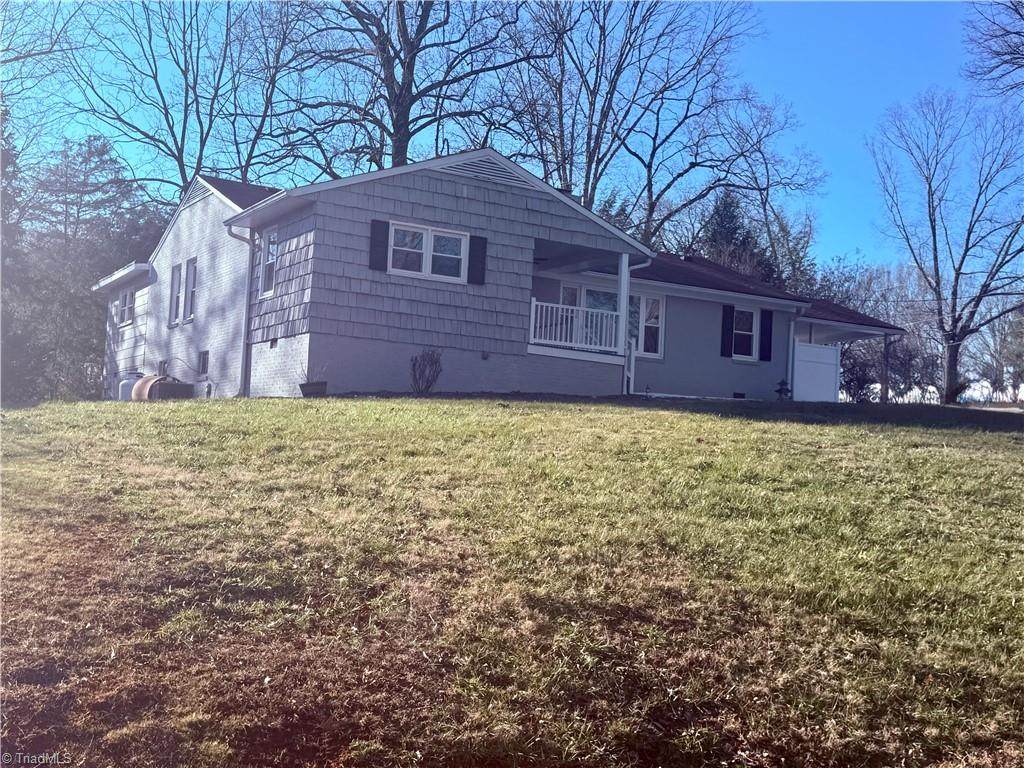 555 Shady Lane - Photo 1
