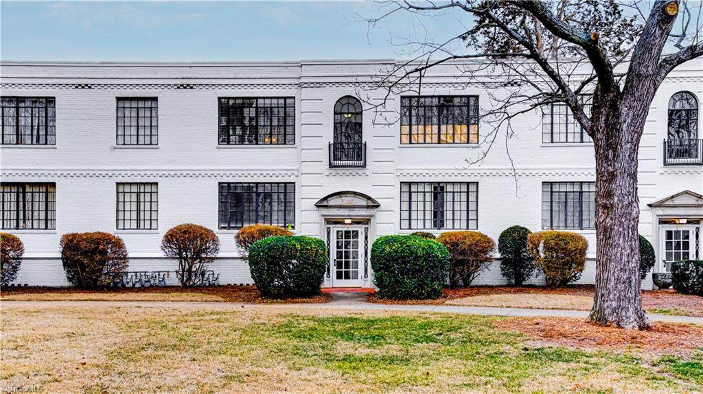 1700 Elm Street - Photo 1