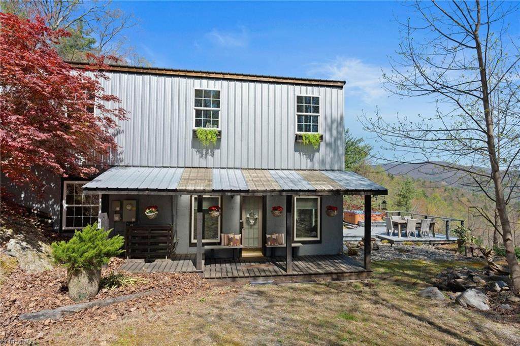 3086 Summit Road - Photo 1