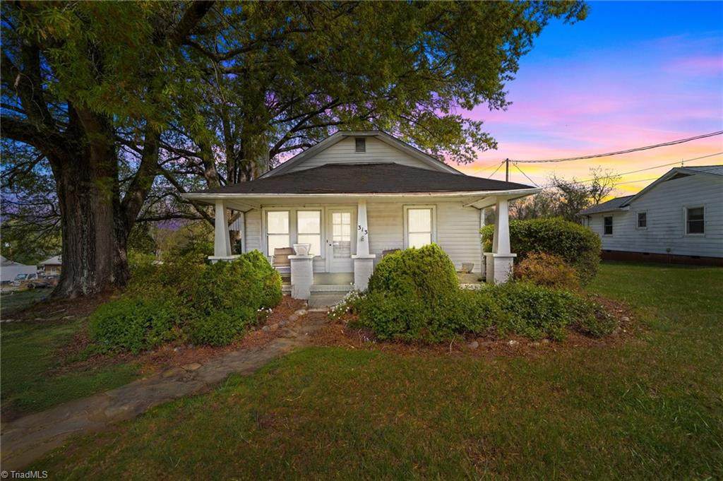 313 King Street - Photo 1