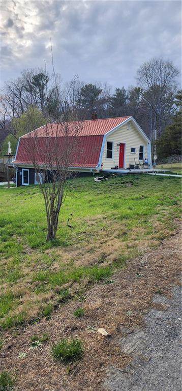 123 Misty Mountain Lane - Photo 1