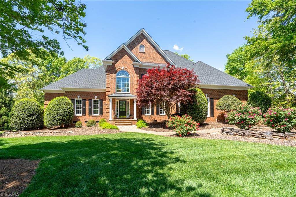 139 Stonebridge Drive - Photo 1
