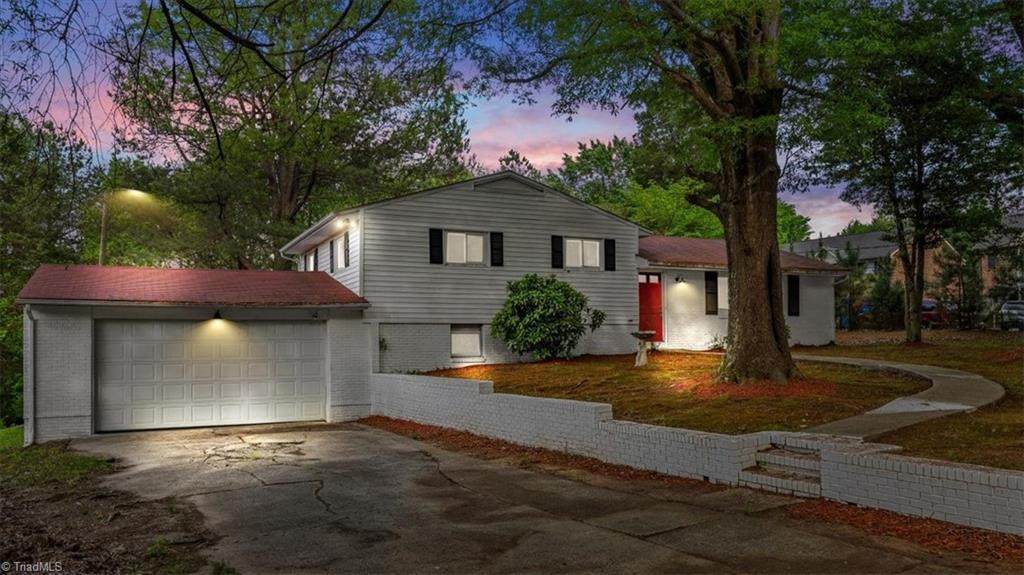 2841 White Meadow Lane - Photo 1