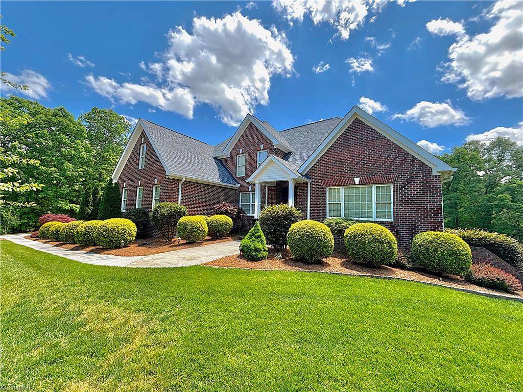 310 Cascade Drive - Photo 1