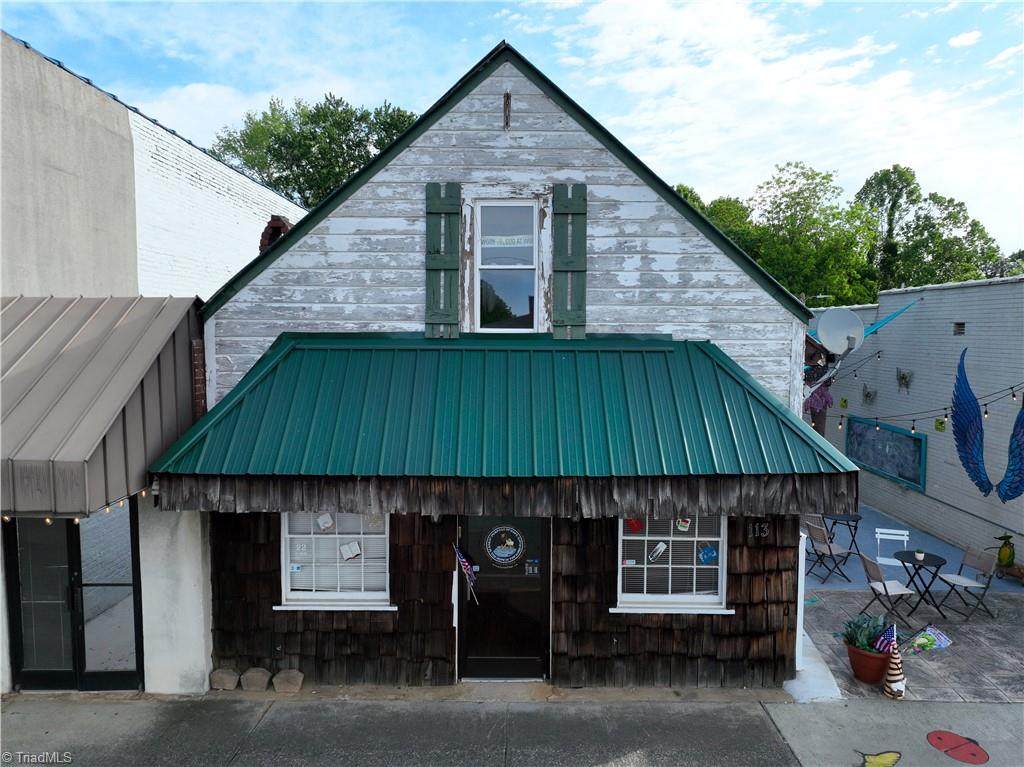 113 Main Street - Photo 1