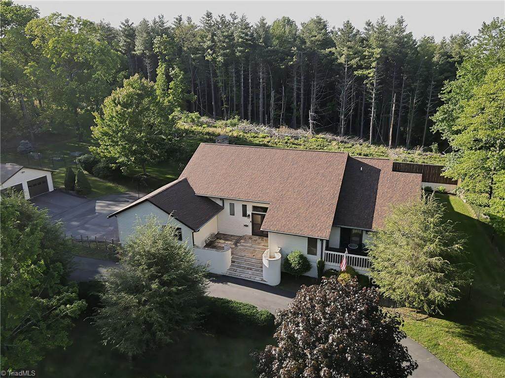 252 Deer Run - Photo 1