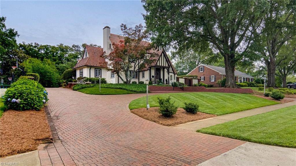 2840 Reynolds Drive - Photo 1