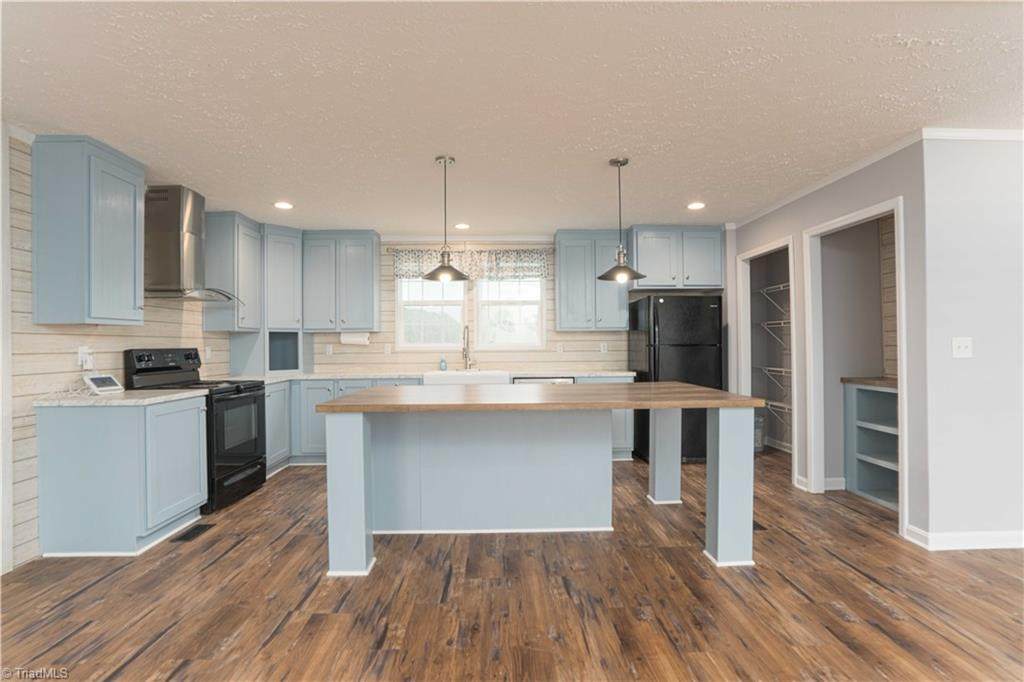6602 Nc Highway 67 - Photo 1