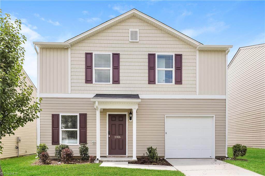 3906 Vershire Avenue - Photo 1