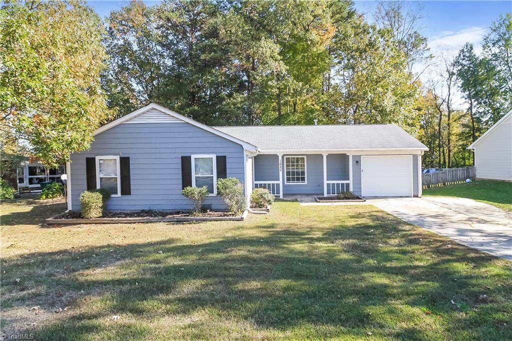 1620 Stoneybrook Drive - Photo 1
