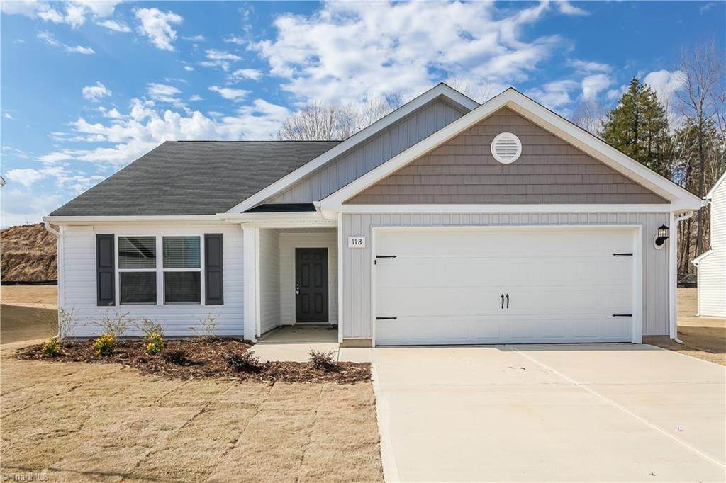 118 Calhoun Place - Photo 1