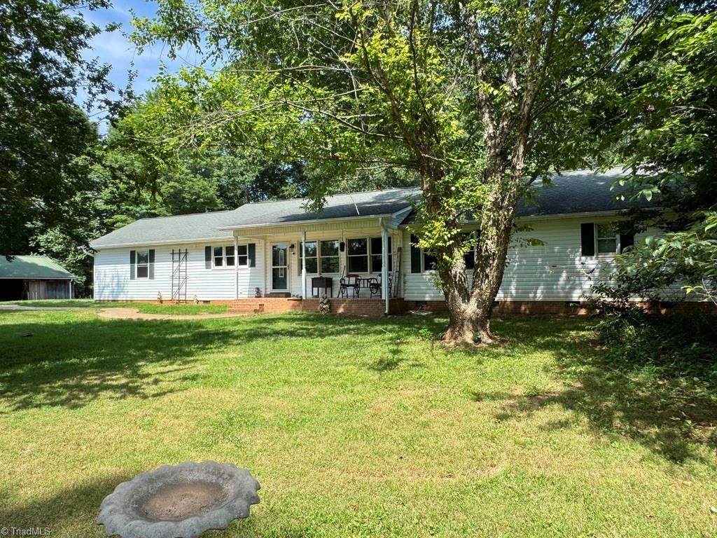 1125 Apple Blossom Lane - Photo 1