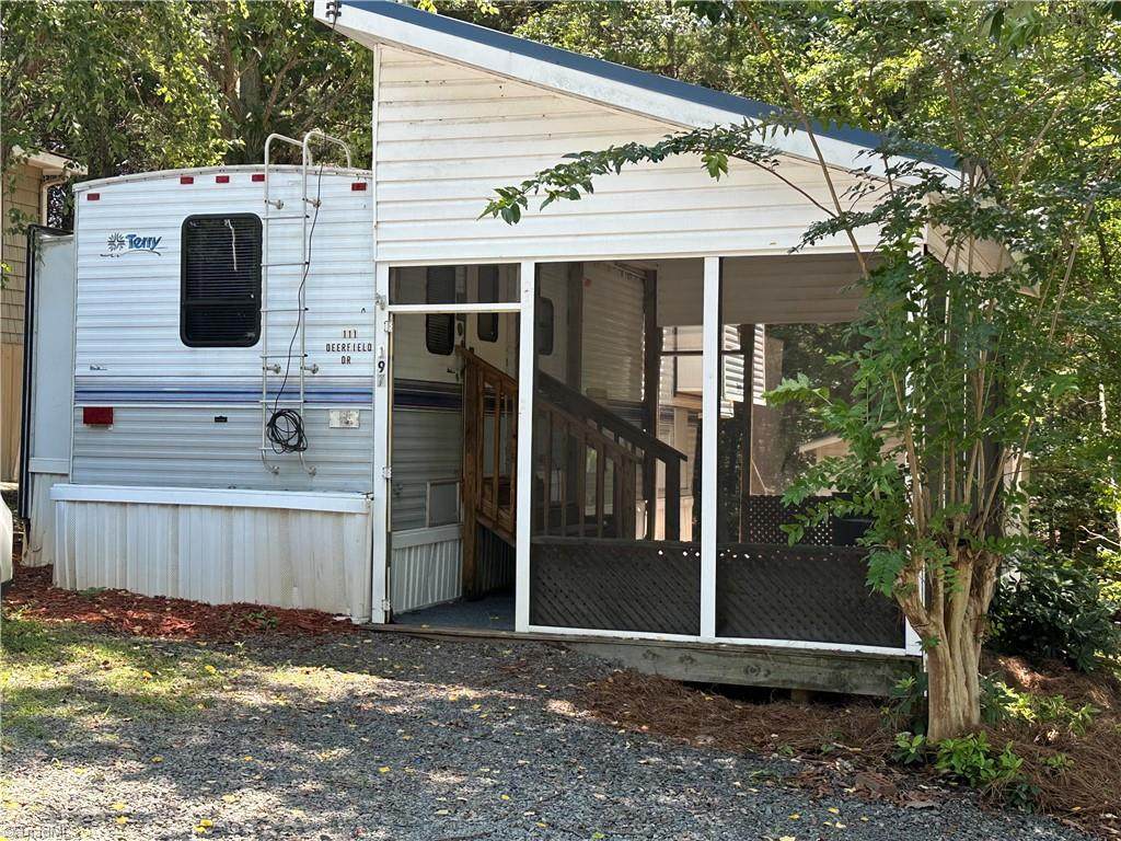 111 Deerfield Drive - Photo 1