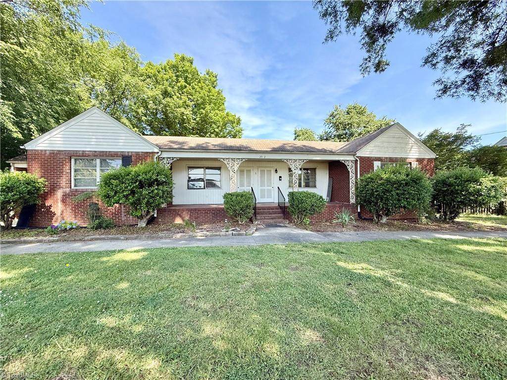 2922 Pleasant Garden Road - Photo 1