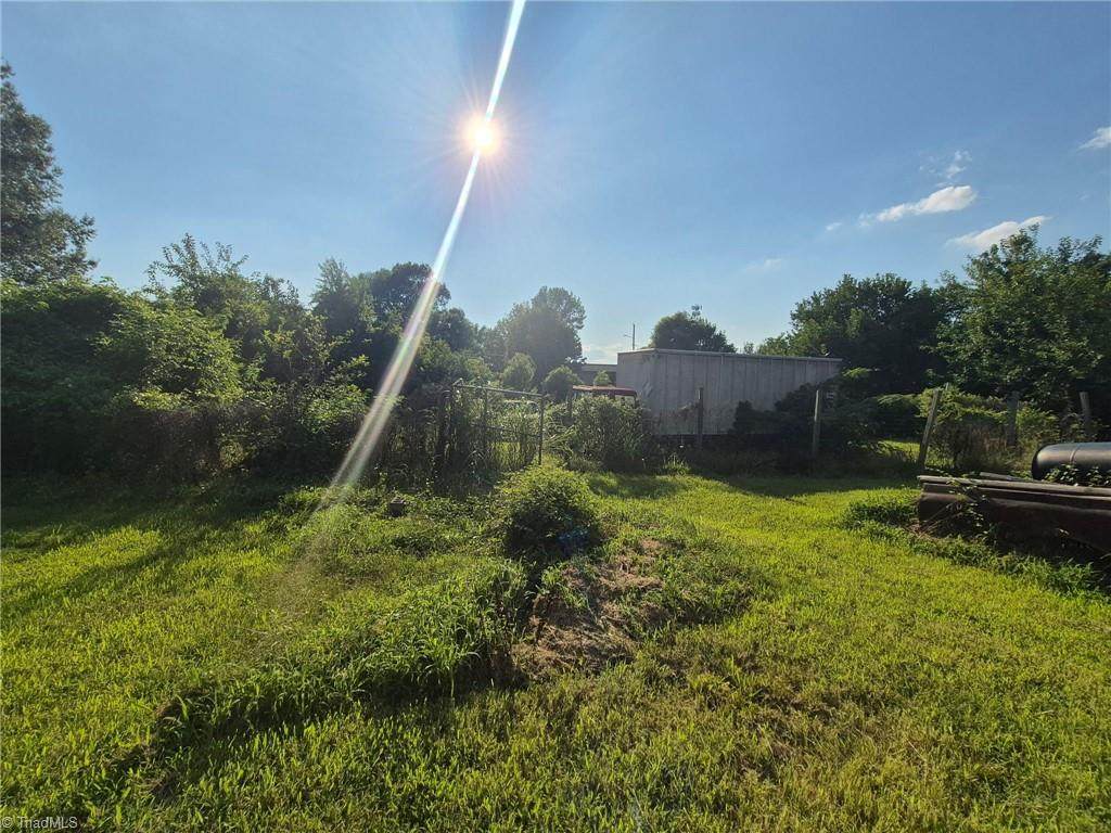 418 420 Academy Street - Photo 1