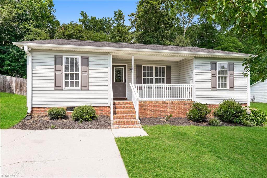 107 Layton Way - Photo 1