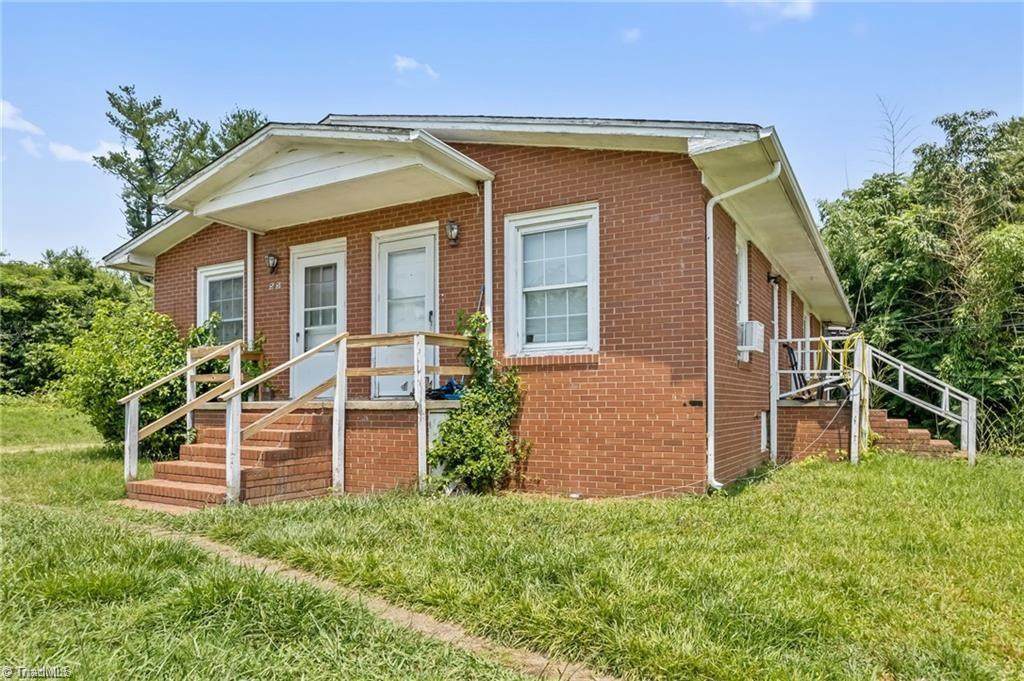525 Weaver Avenue - Photo 1