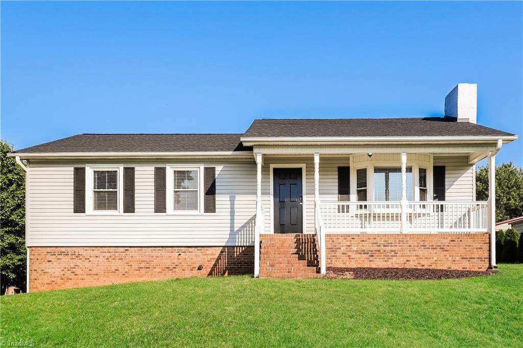 6102 Hunters Ridge Drive - Photo 1