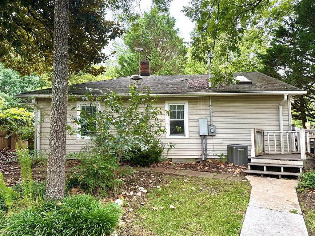 7147 Old 421 Road - Photo 1