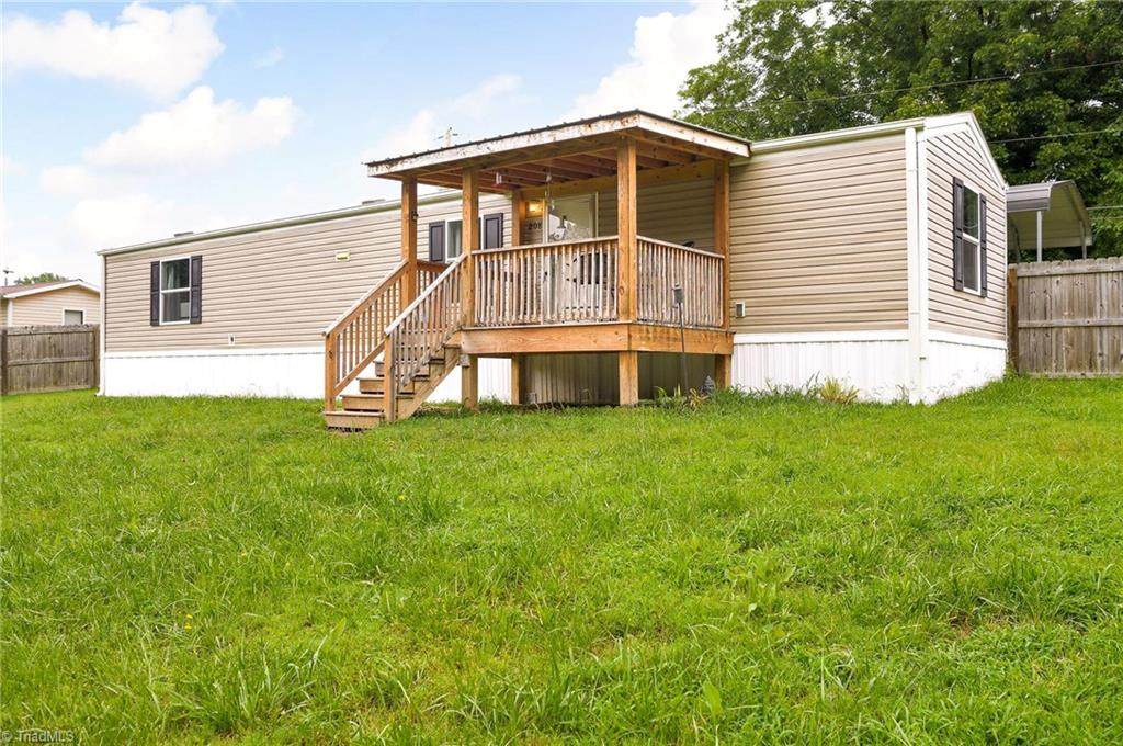 208 Eugene Court - Photo 1